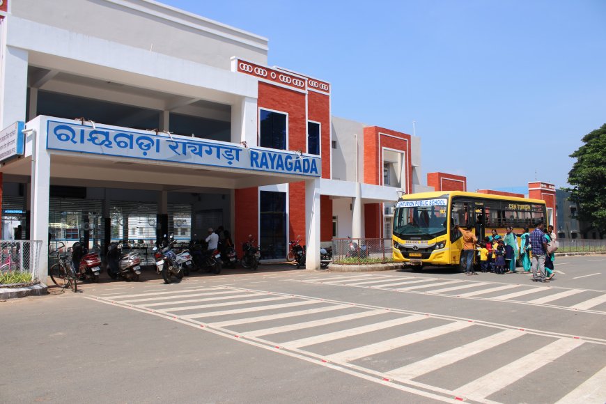 ସେଞ୍ଚୁରିଅନ ଶିକ୍ଷାନୁଷ୍ଠାନ ତରଫରୁ ଛାତ୍ରଛାତ୍ରୀଙ୍କୁ ବିଭିନ୍ନ ସ୍ଥାନ ପରିଦର୍ଶନ