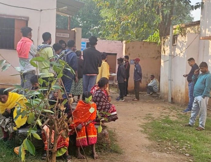 ଦାଦନ ଖଟିବାକୁ ଯାଇ ଜଣେ ମୃତ ଓ ଜଣେ ଗୁରୁତର।